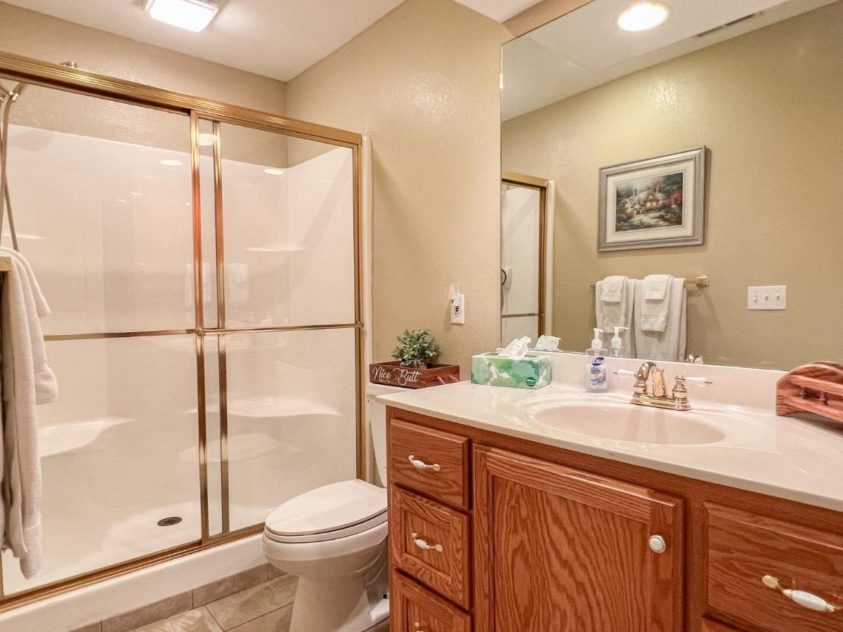 Lake Front 2Br Walk-In With Large Deck - Free Tickets Included - 79-1 Branson Eksteriør bilde